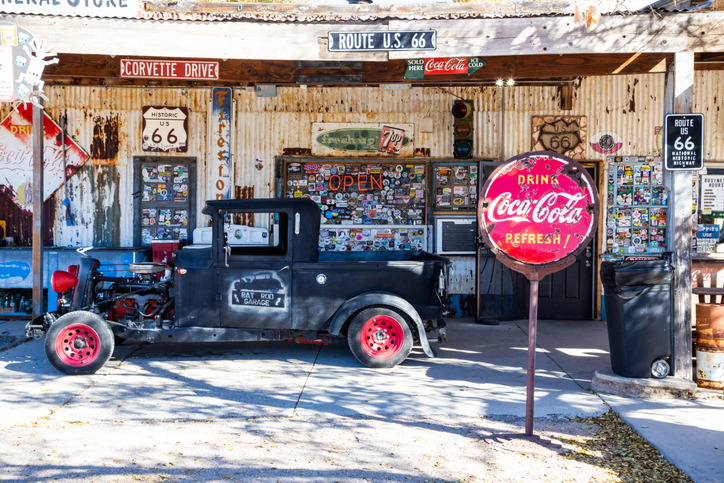 Rusty American car in a Route 66 Gas Station.