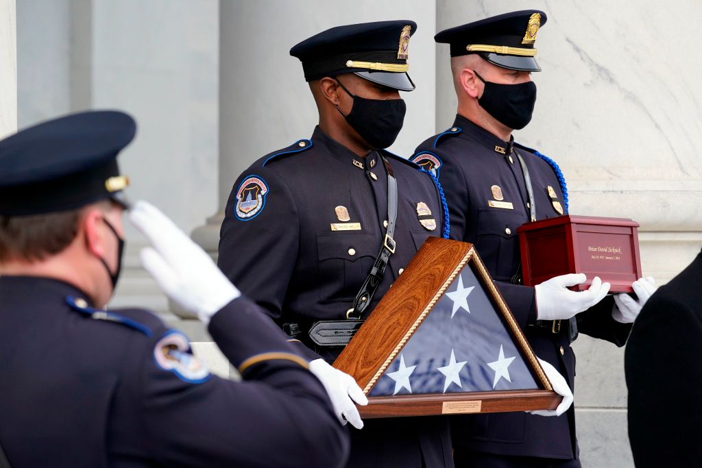 US-CAPITOL-UNREST-POLICE
