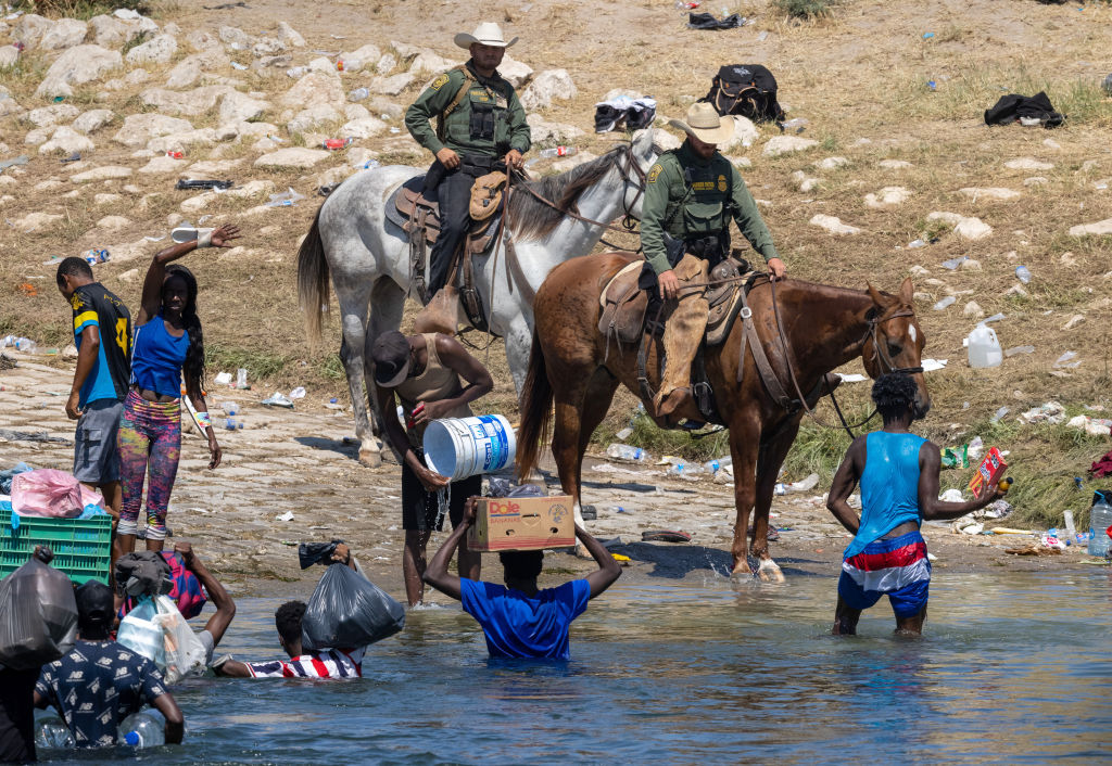 Large Migration Surge Crosses Rio Grande